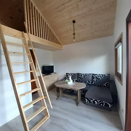 U Sasiada بيت للعطل