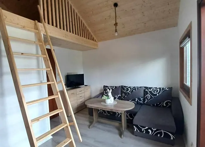 U Sasiada بيت للعطل