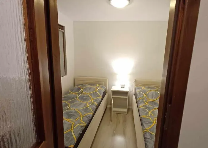 U Sasiada * Zelistrzewo